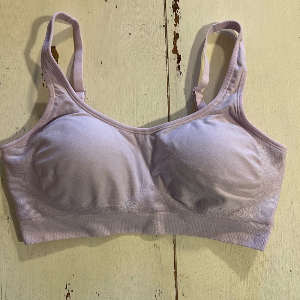 UNDEROUTFIT THE COMFORT SHAPING BRA WITH ADJUSTABLE STRAPS